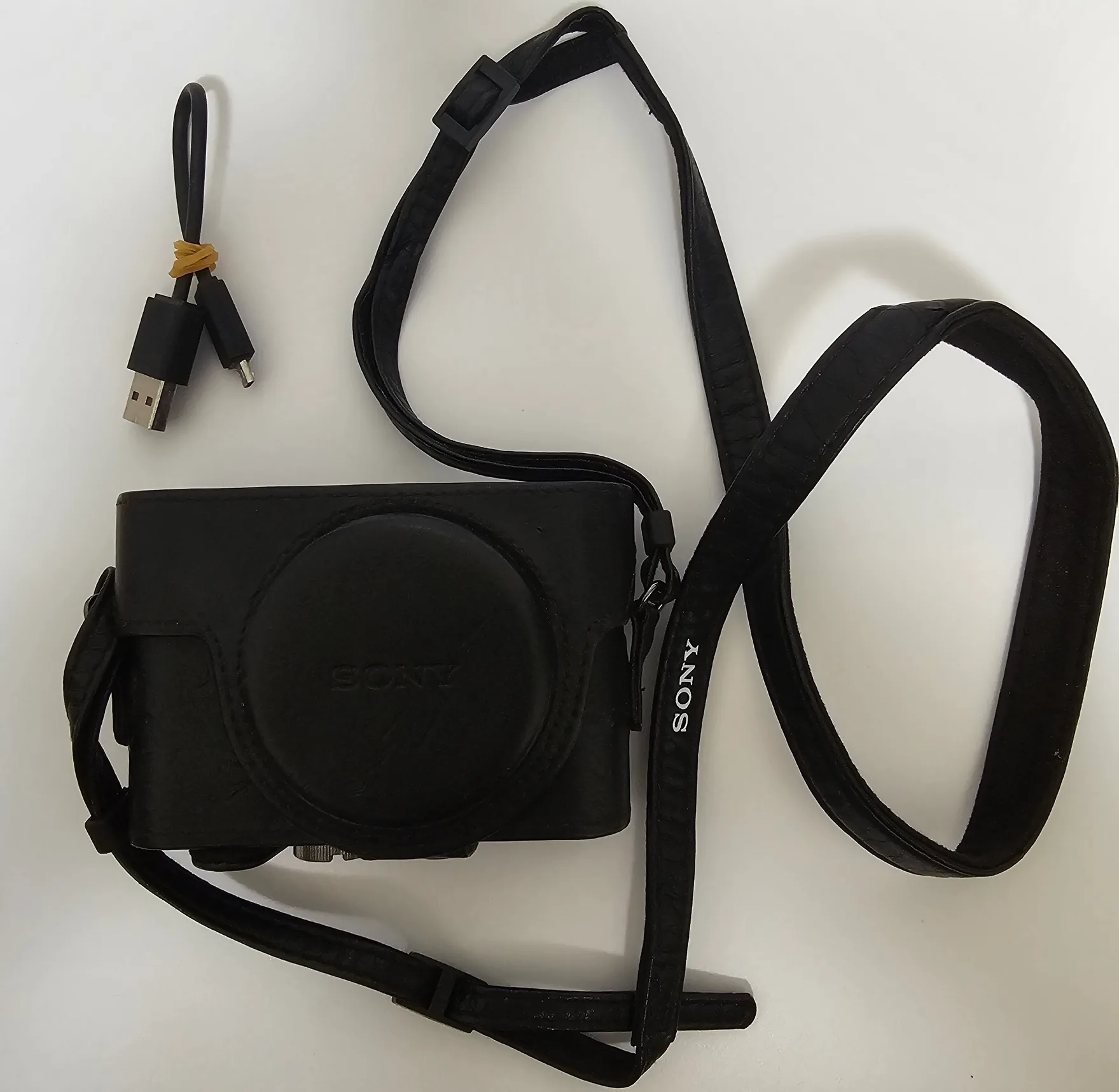 Sony Cyber-shot DSC-RX100 III, Ansicht 4